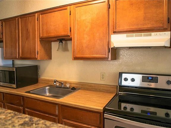3rd image of 5516 Kilpatrick Ave #16&18