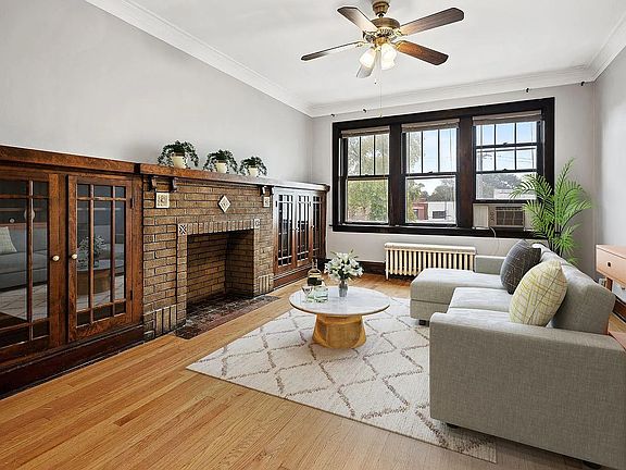 2nd image of 3912 N Central Park Ave #1
