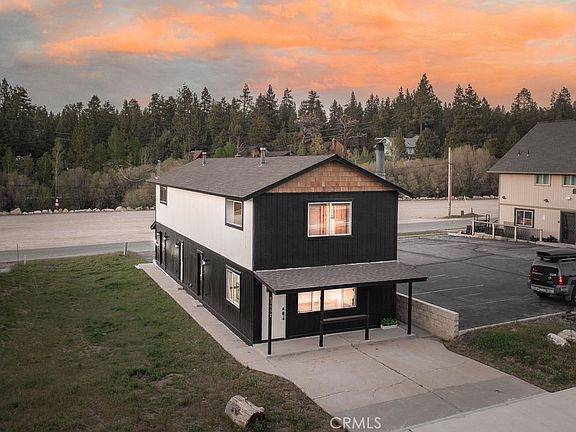 2nd image of 42692 Moonridge Rd