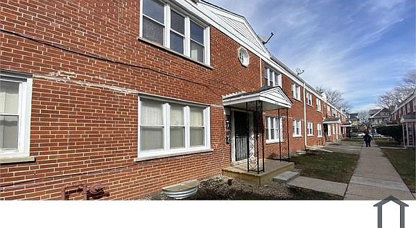 1st image of 122 N Menard Ave APT 1B