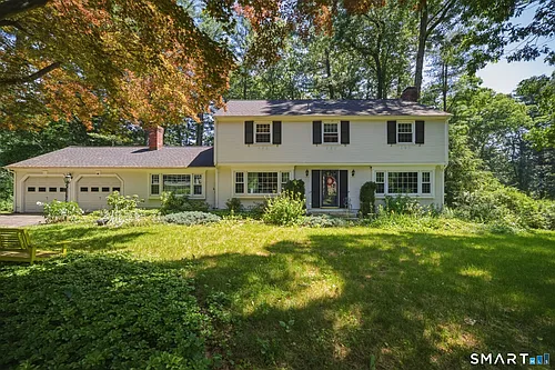 32 Fox Den Rd Photo 1