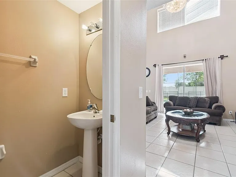1162 Solana Cir — Photo 29