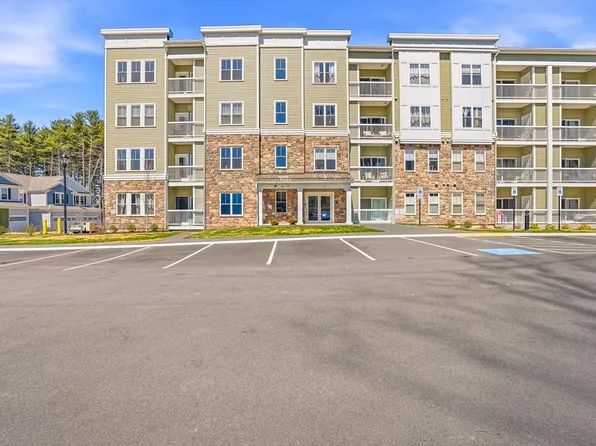 4 Winslow Ln #410, Grafton, MA 01536