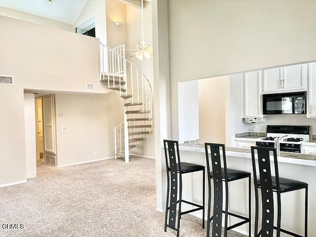 2226 Martinique Ln — Photo 2