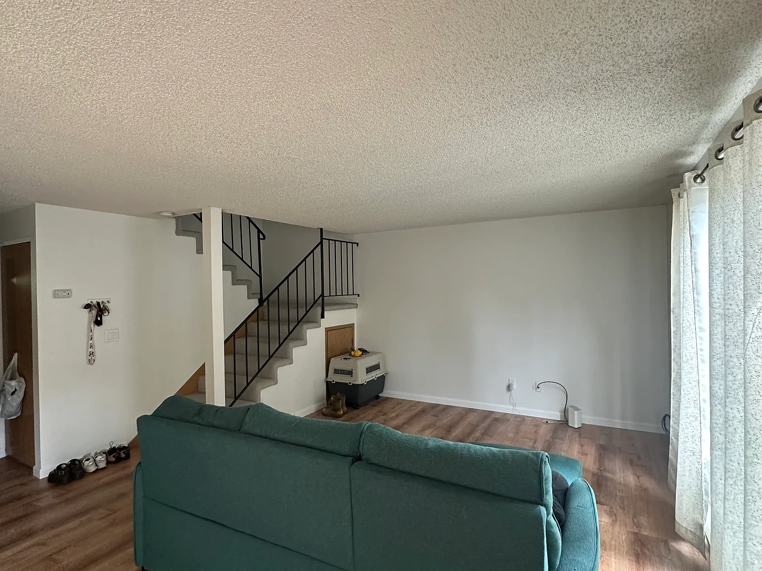 3 bed, 2.5 bath, 1610 sqft, $2,700 — Photo 4