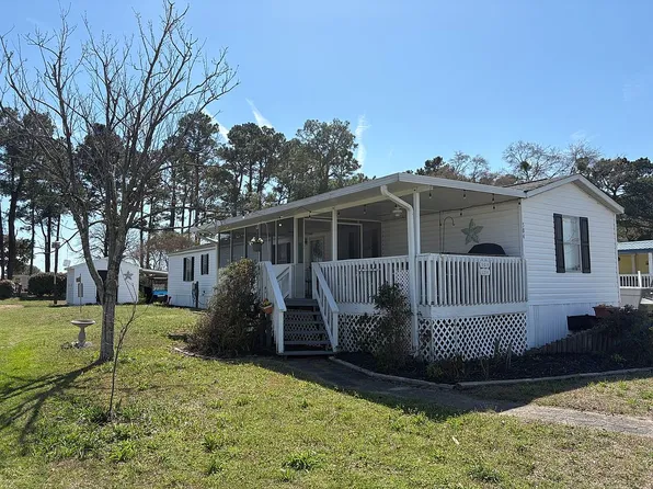 350 Red Barn Rd #504, Newport, NC 28570