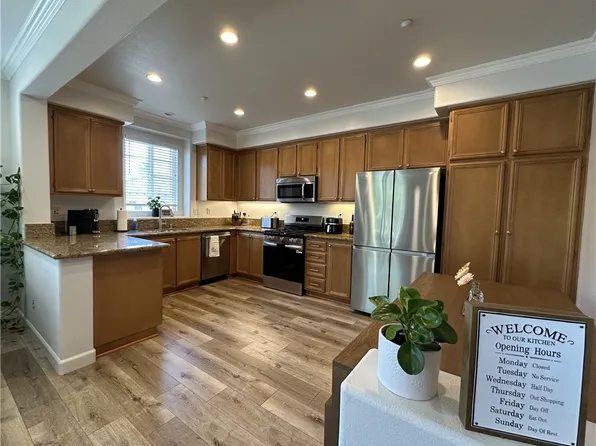 57 Viburnum Way, Mission Viejo, CA 92694