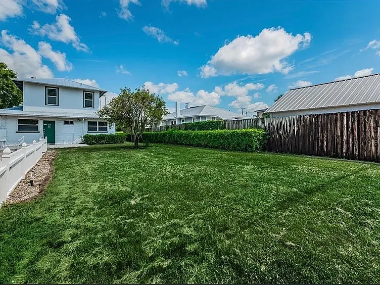 638 E Tarpon Ave — Photo 10
