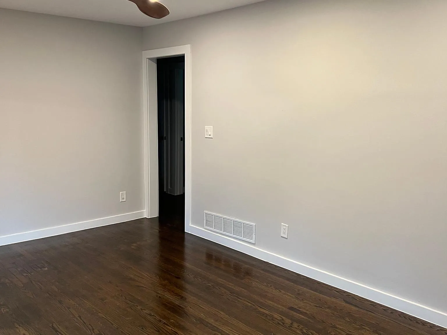3 bed, 1080 sqft, $2,550 — Photo 4