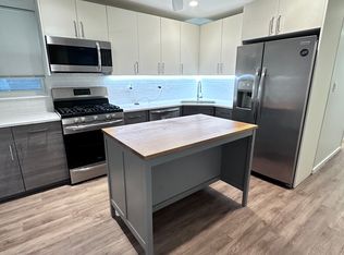 2952 W Nelson St #Gf, Chicago, IL 60618