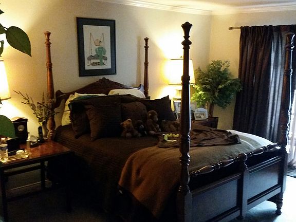 4th image of 400 Mariposa Ave APT D