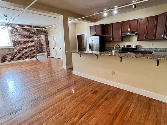 5th image of 619 Ryan St #11262825