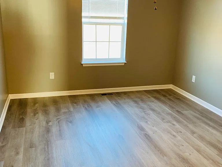 34 Munro Rd — Photo 6