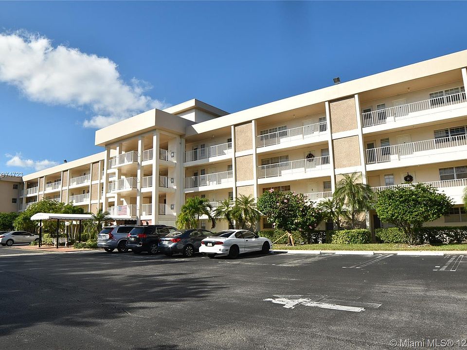 1st image of 2651 S Palm Aire Dr APT 102