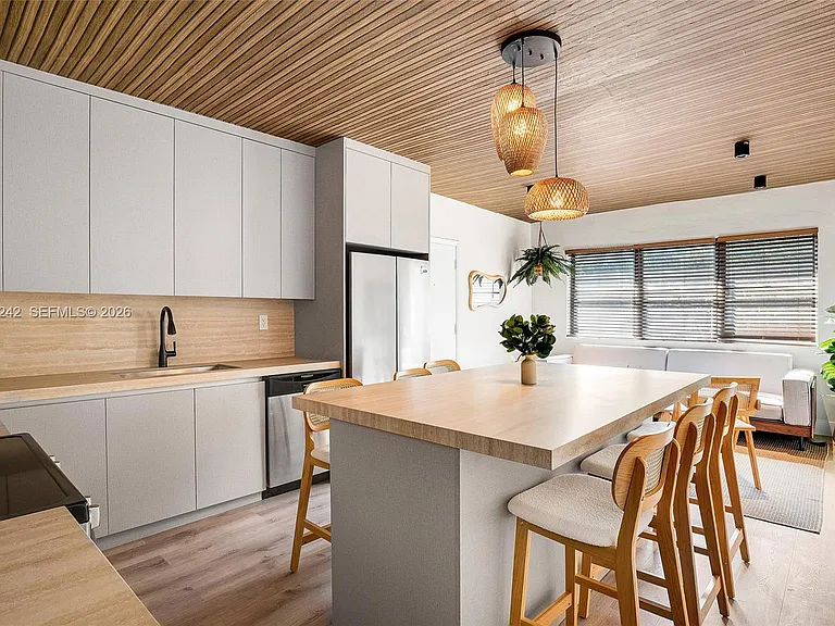 1275 Marseille Dr #42 — Photo 1