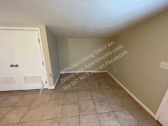 3rd image of 950 Piedmont Dr