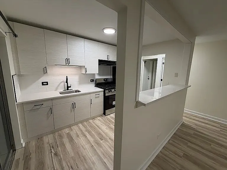 521 Wimbleton Dr #2A — Photo 5