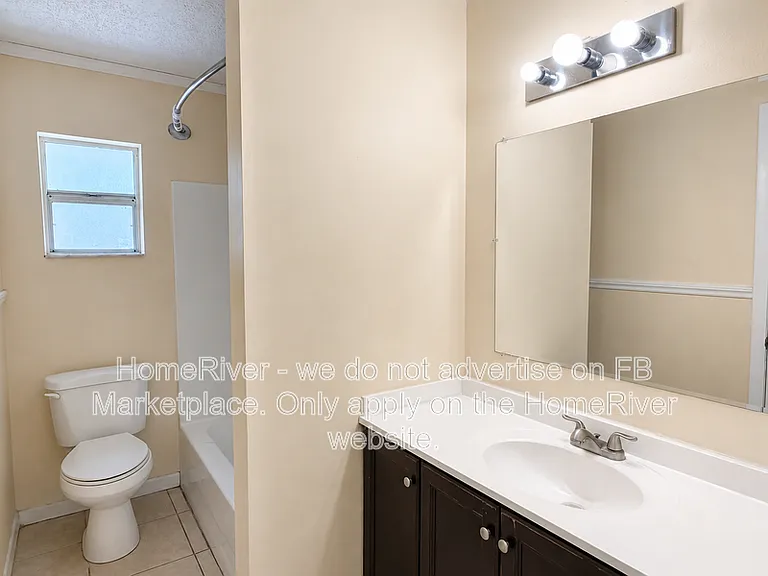 9702 Theresa Cir — Photo 10