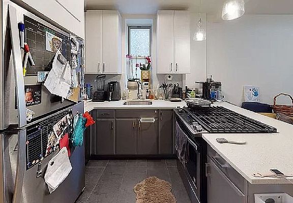 2nd image of 212 Linden Blvd APT 6D