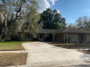 405 Woodcrest Rd, Brandon, FL 33511
