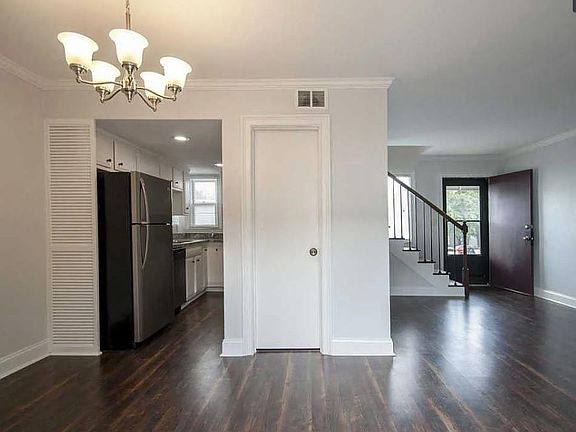 4th image of 3706 E North St APT B2