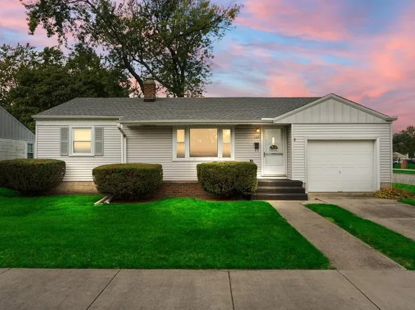 102 S Virginia St, Hobart, IN 46342