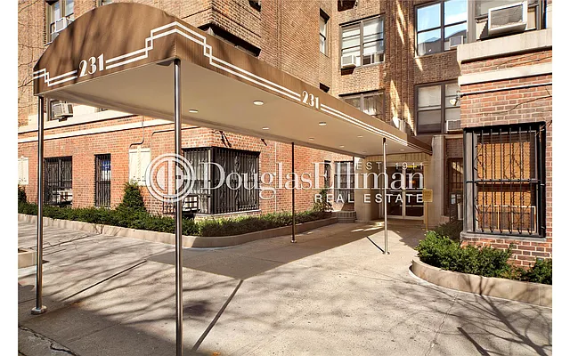 Rented by Douglas Elliman | media 20