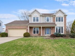 9864 Burton Dr, Twinsburg, OH 44087