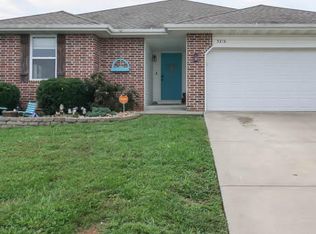 3276 E Jamestown St, Republic, MO 65738