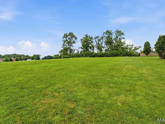 3rd image of 2813 Scenic Lake Dr