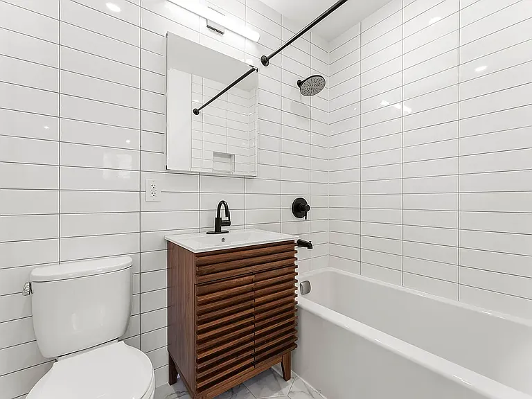 146 Nelson St #3 — Photo 6