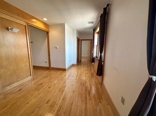 42 Beach St #9E, Boston, MA 02111