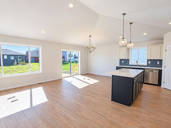 4th image of 6013 80th Ave S