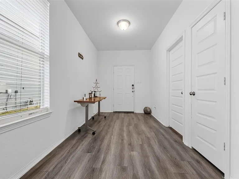 21214 George Vancouver Ct — Photo 6