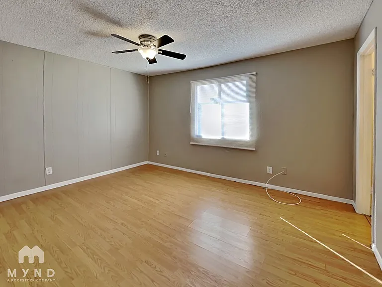 4045 E Nancy Ln — Photo 7