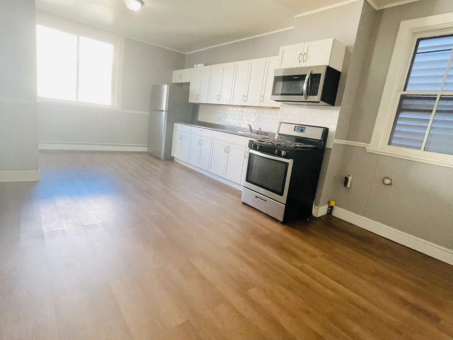 3 bed, 1390 sqft, $1,850 — Photo 3
