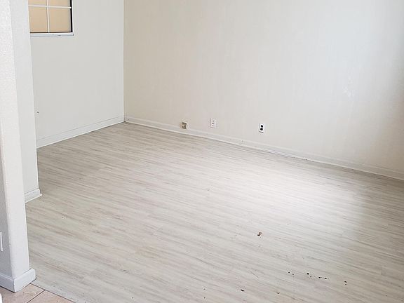 5th image of 310 Brookwood Ave