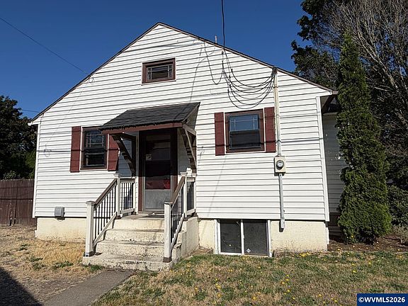 2nd image of 1760 Norway St NE