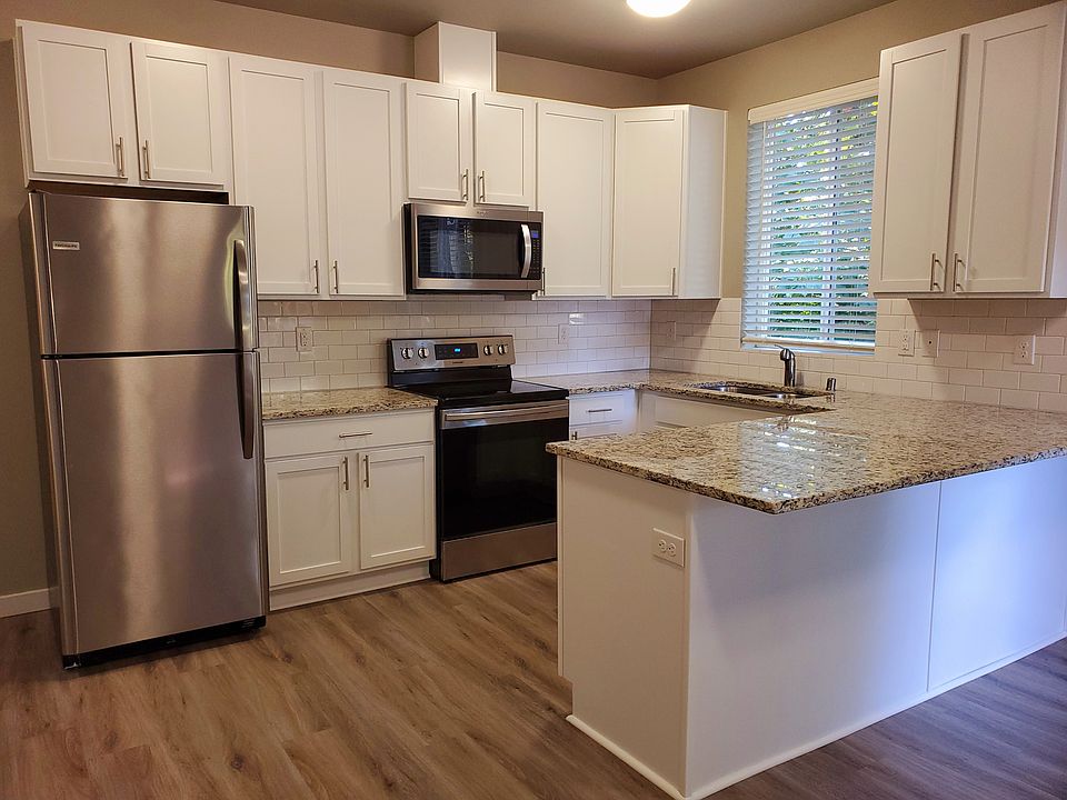 1st image of 1244 Cora St SE #302