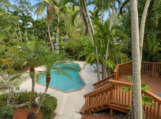 (Undisclosed Address), Pinecrest, FL 33156