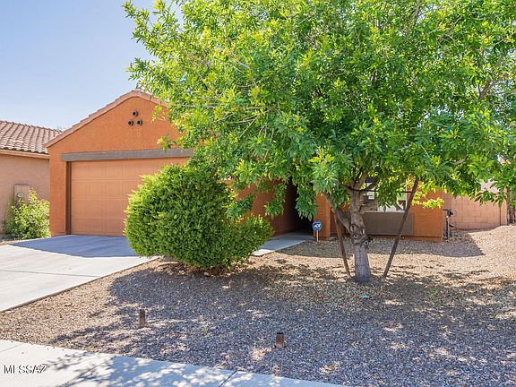 2nd image of 7959 N Jewelflower Dr