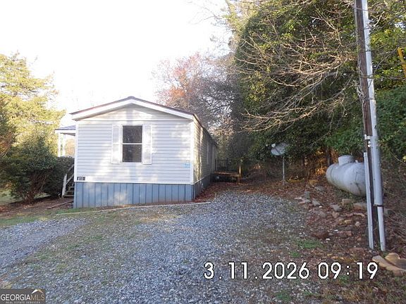 2nd image of 877 Paradise Park Rd