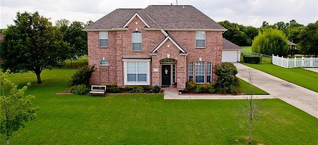 1st image of 223 Lakeside Dr