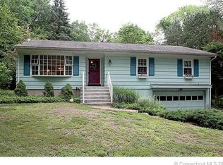 11 Crofut Rd, Orange, CT 06477