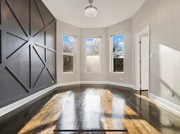 5th image of 6549 S Saint Lawrence Ave #1