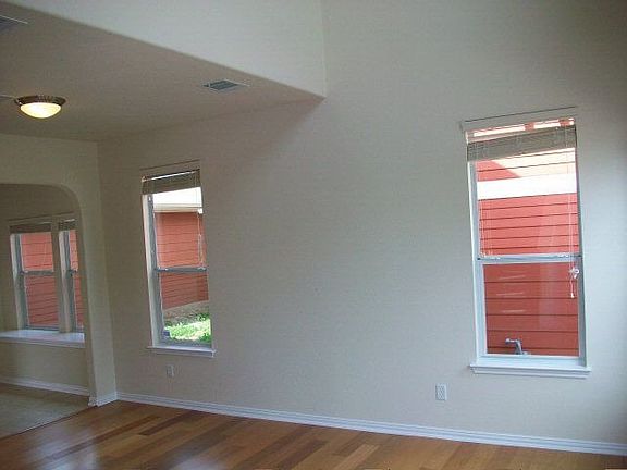 3rd image of 546 McGarity