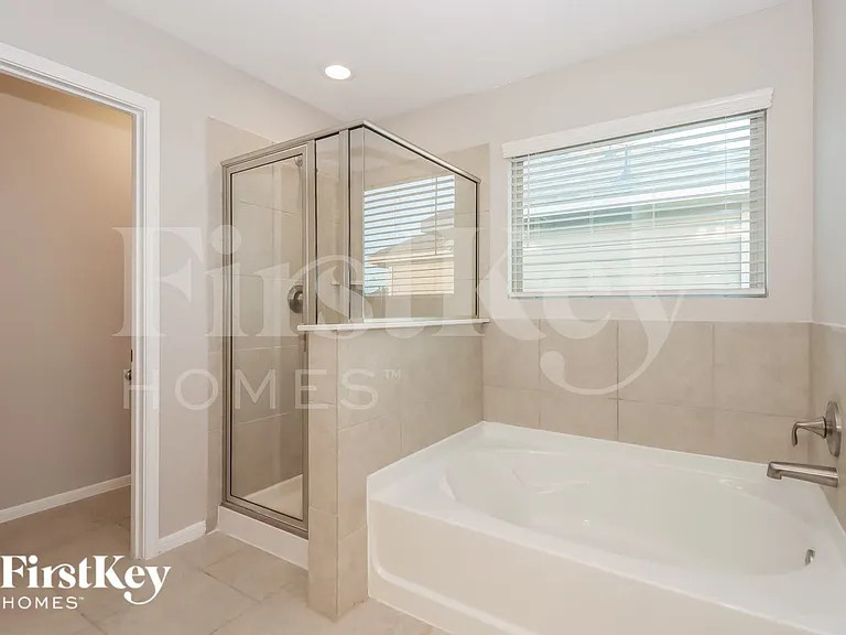 12907 Silverbank Run Dr — Photo 10