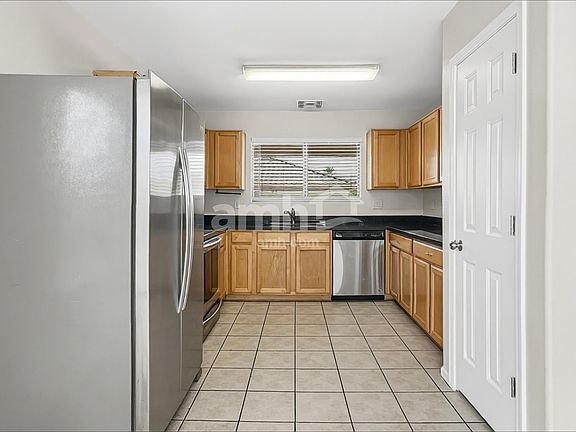 3rd image of 6133 S Wilson Dr