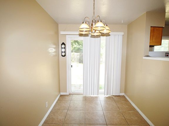 5th image of 1810 Brentwood Dr