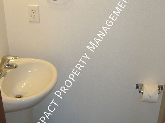 4th image of 11243 30th St NE #B